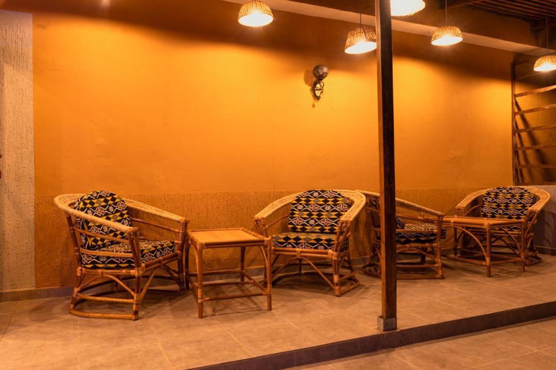 Airport Inn Hotel Lome Ngoại thất bức ảnh