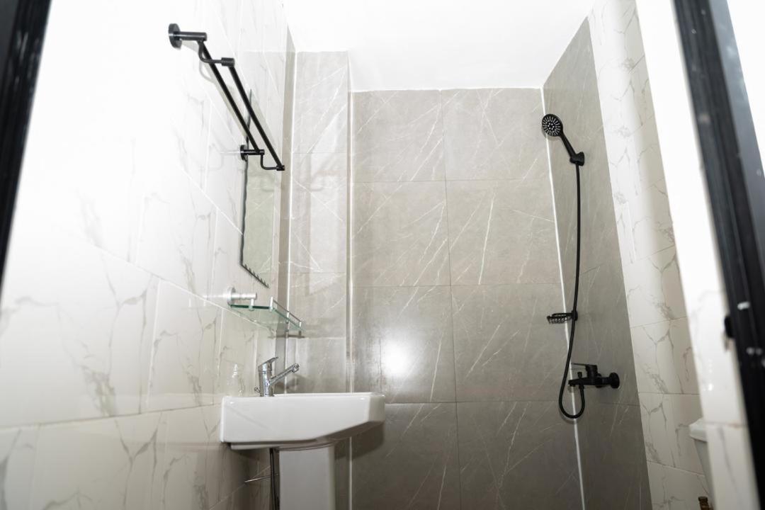 Airport Inn Hotel Lome Ngoại thất bức ảnh